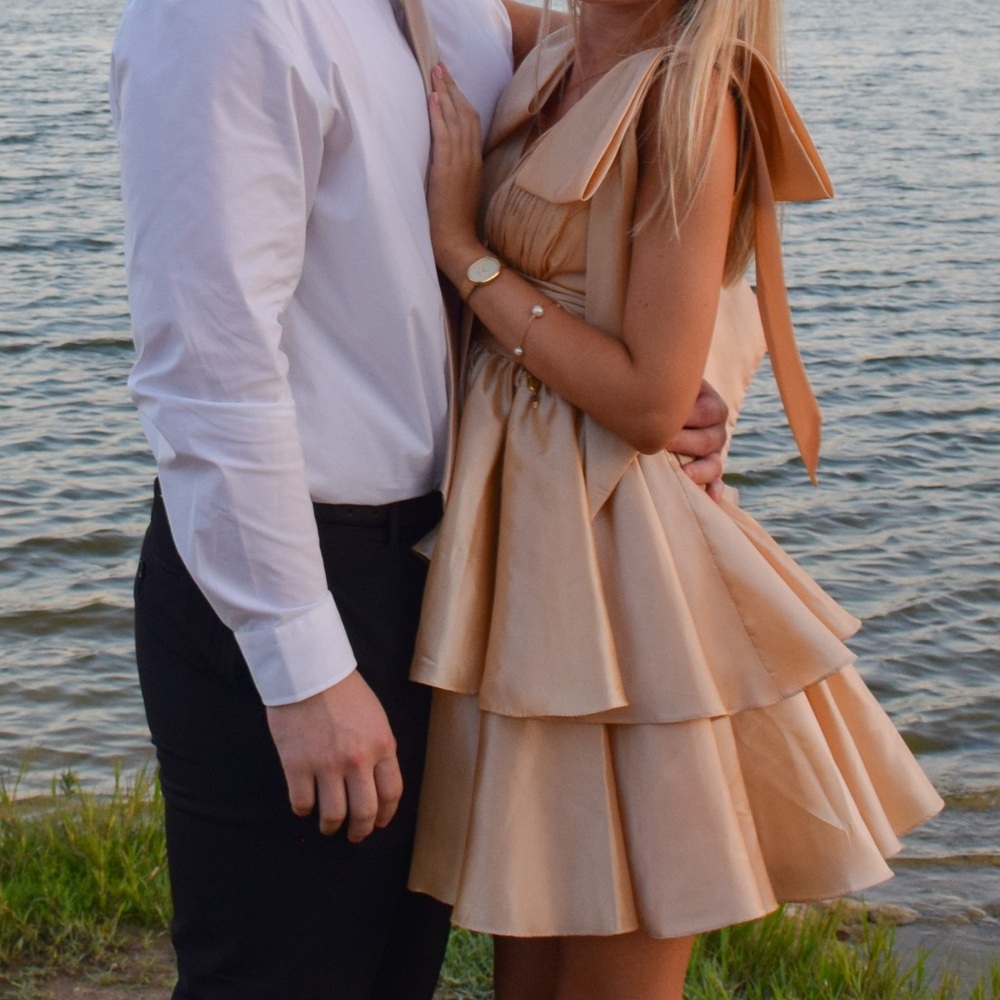 Mac Duggal gold v neck ruffle dress